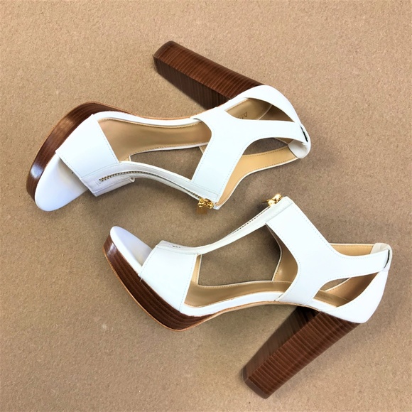 MICHAEL Michael Kors Shoes - ⚡️PRICE DROP⚡️ Michael Kors Berkley Sandal |7M